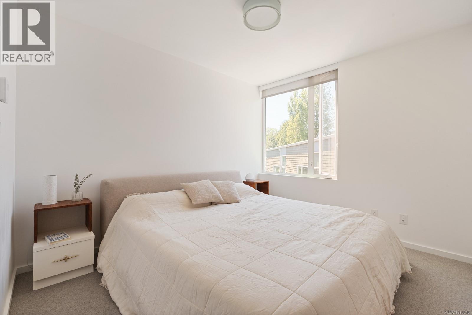 Photo 20 of 103 1720 Fairfield Rd, Victoria BC