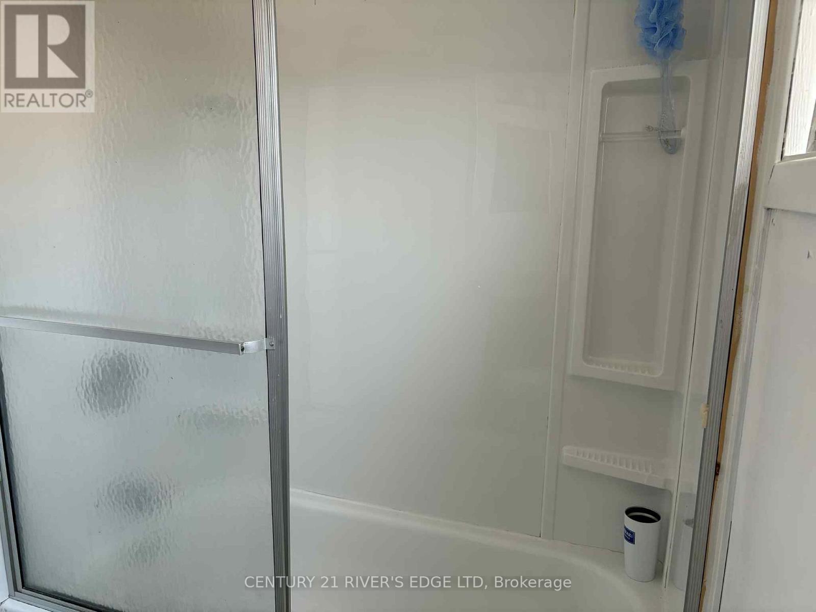 Photo 18 of 28 32 Perth Street, Brockville ON