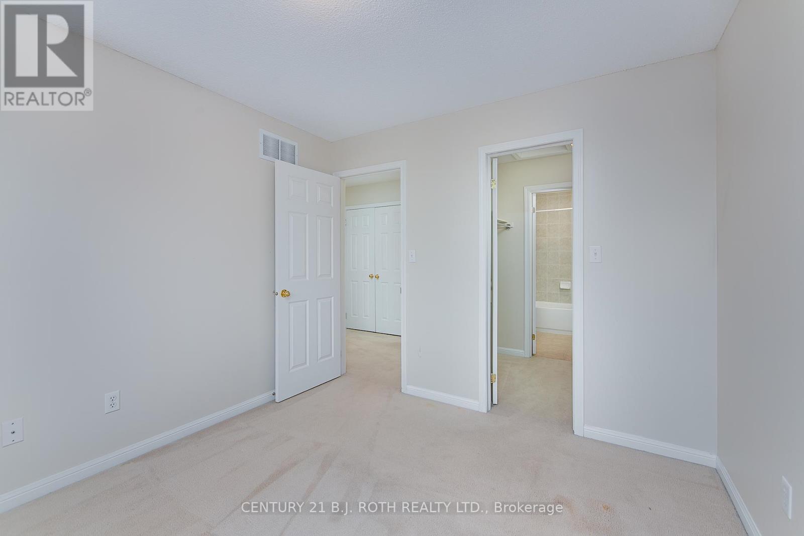 Photo 26 of 2 175 Stanley Street, Barrie ON