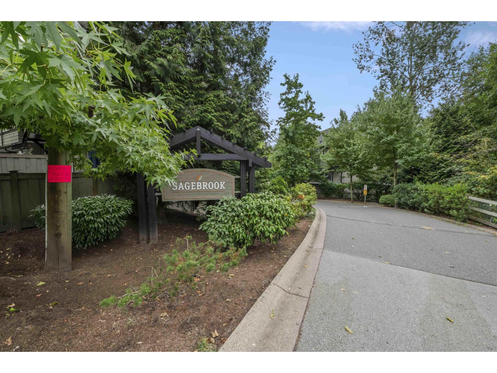 Photo 39 of 63 6747 203 Street, Langley BC