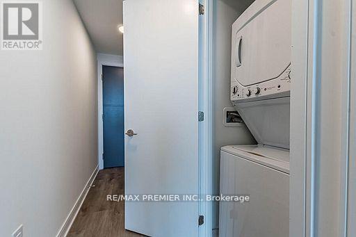 Photo 23 of 1620 86 Dundas Street E, Mississauga ON