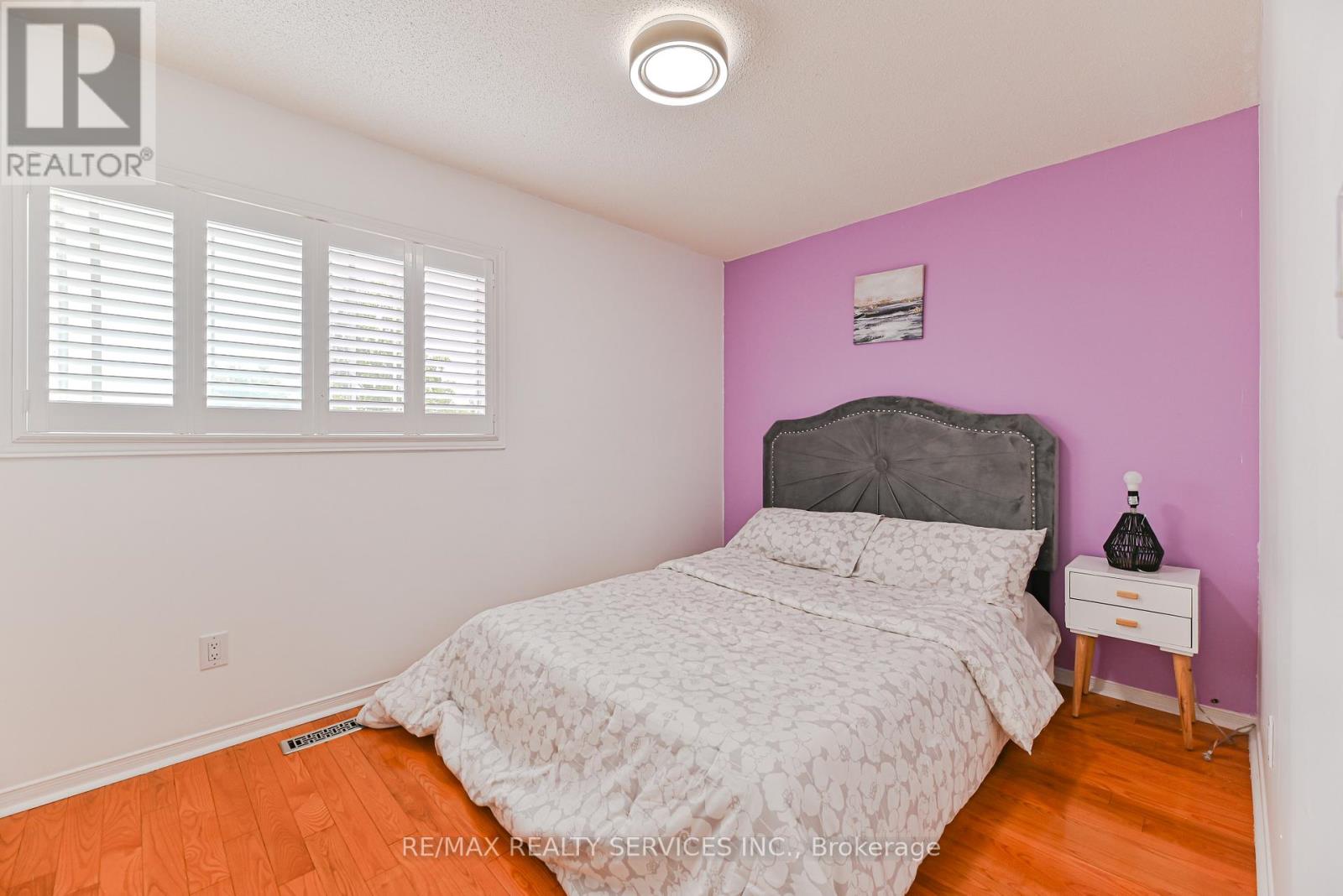 Photo 16 of 29 Leneck Avenue, Brampton ON