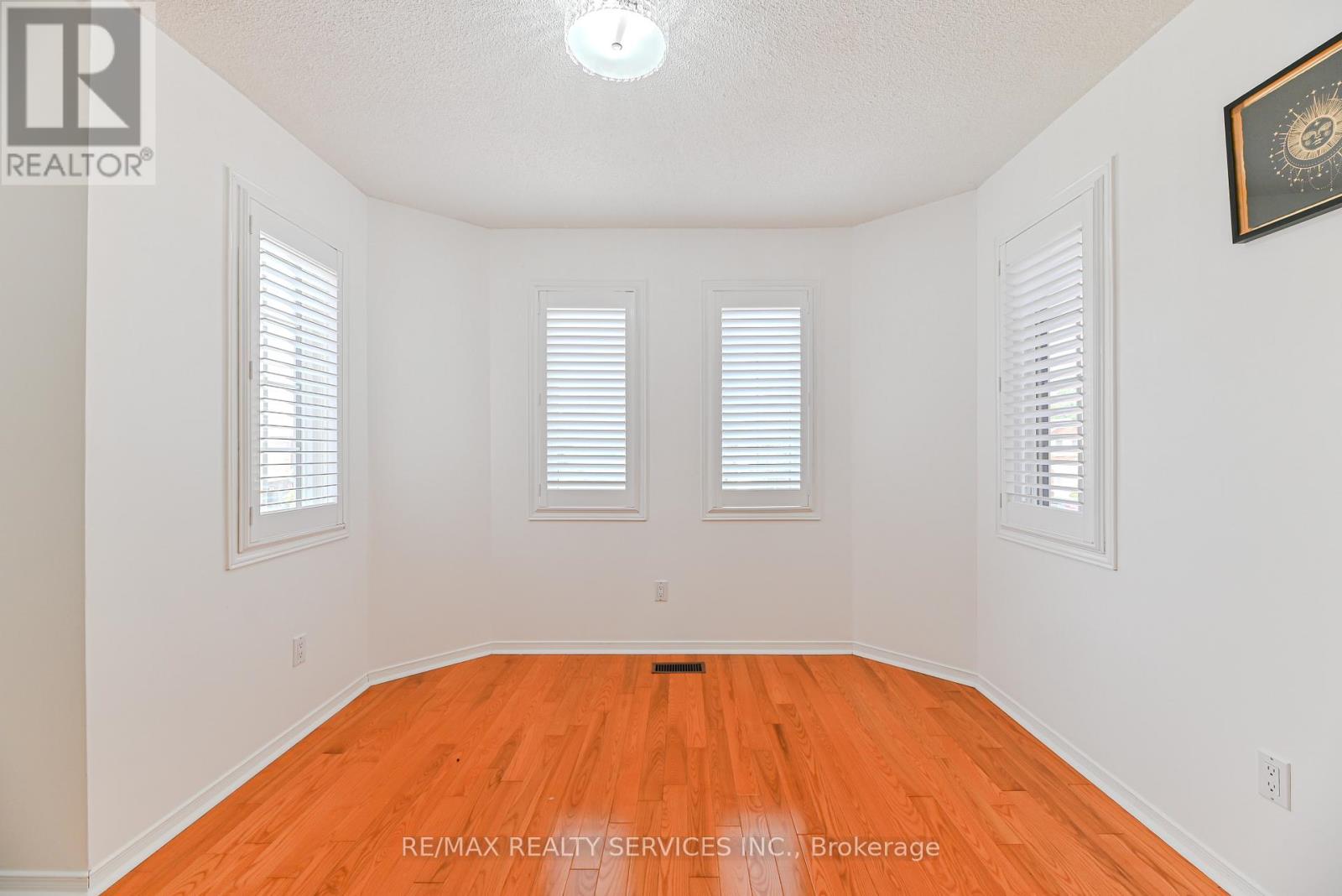 Photo 27 of 29 Leneck Avenue, Brampton ON
