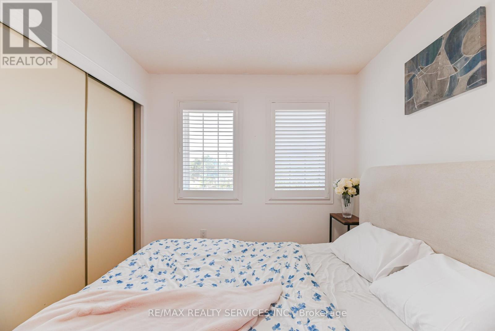 Photo 47 of 29 Leneck Avenue, Brampton ON