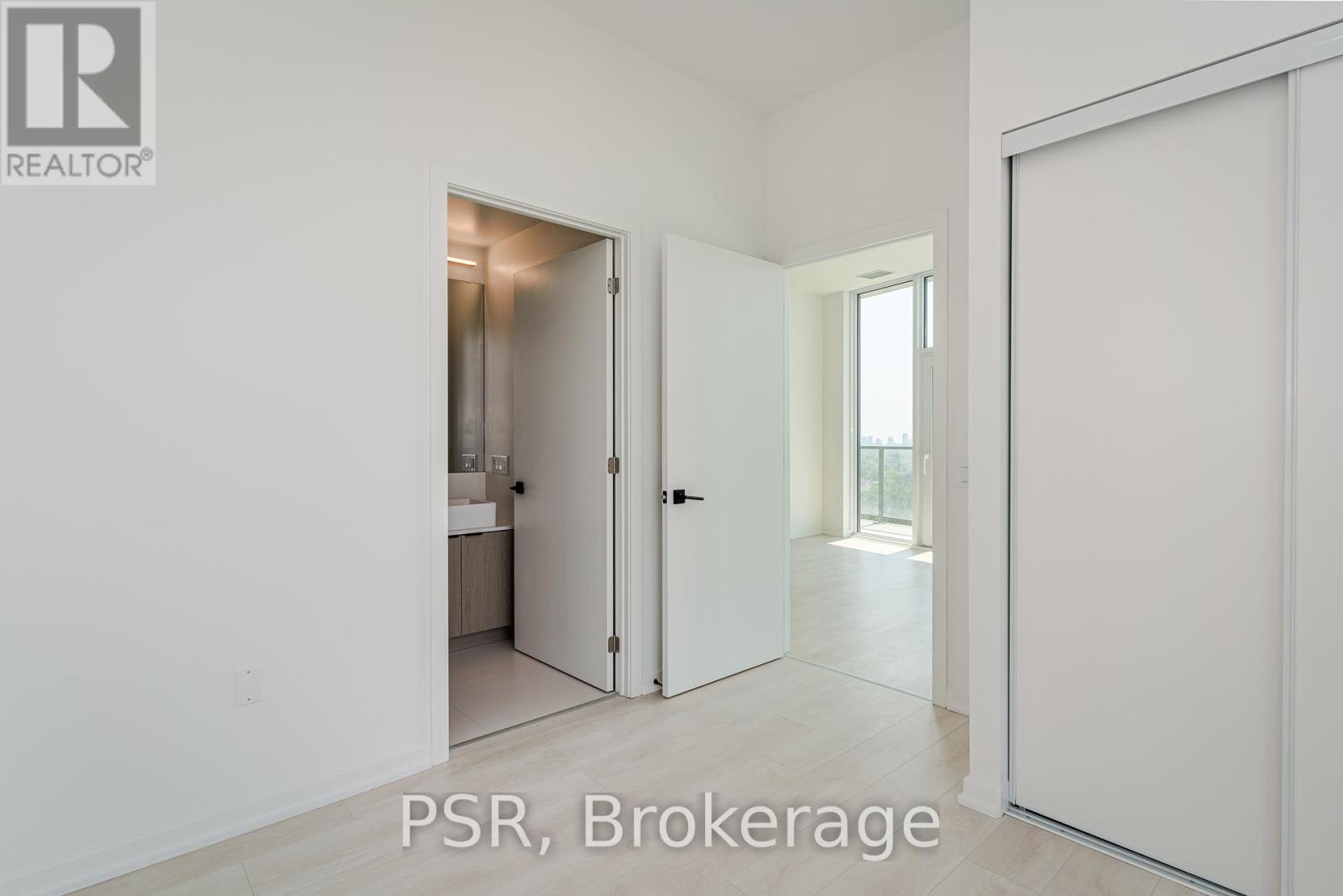 Photo 4 of 903 10 Graphophone Grove, Toronto ON