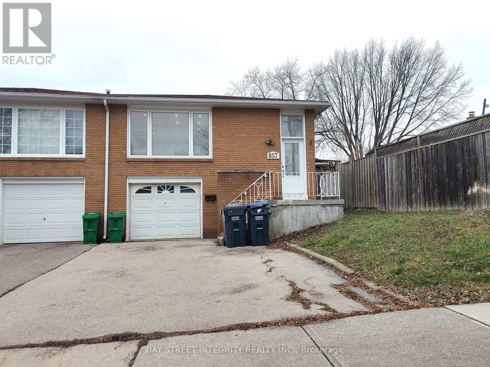 Photo 13 of 1 F Lowe 857 Blairholm Avenue, Mississauga ON