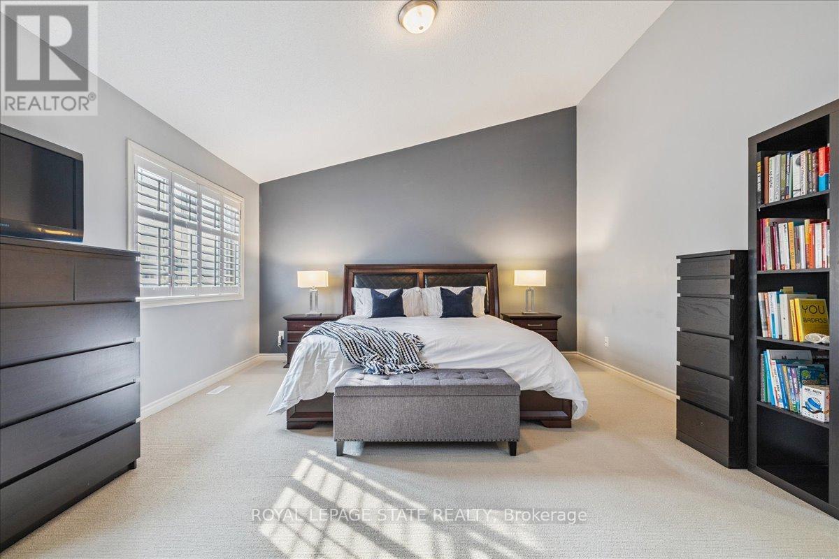 Photo 29 of 72 5080 Fairview Street, Burlington ON
