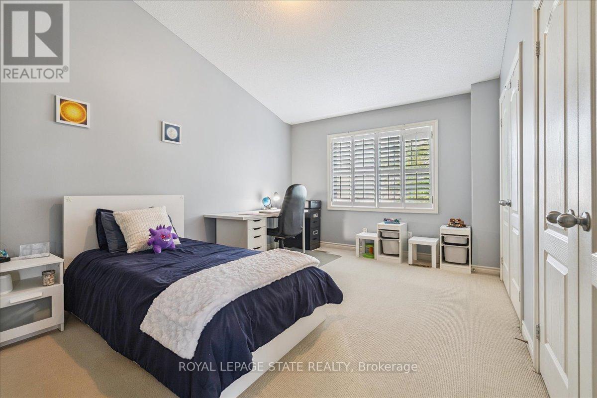 Photo 1 of 72 5080 Fairview Street, Burlington ON