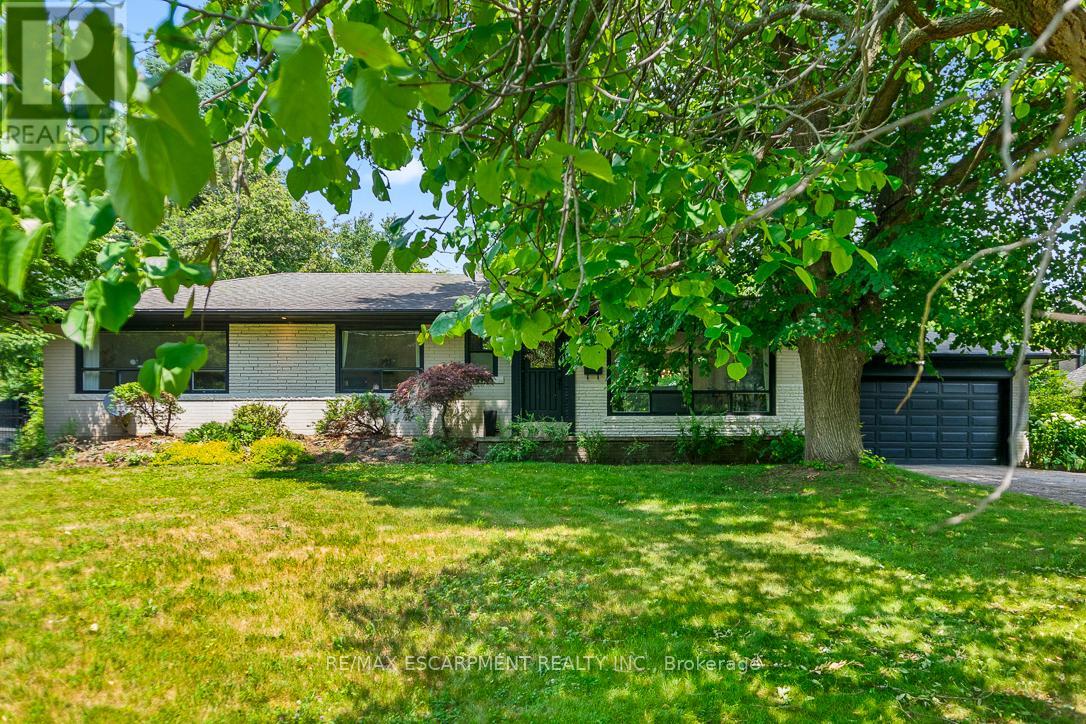 Photo 19 of 237 Albion Avenue, Oakville ON