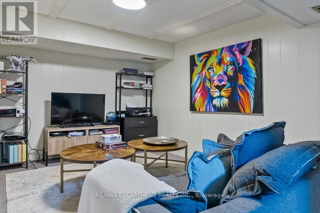 Photo 38 of 237 Albion Avenue, Oakville ON