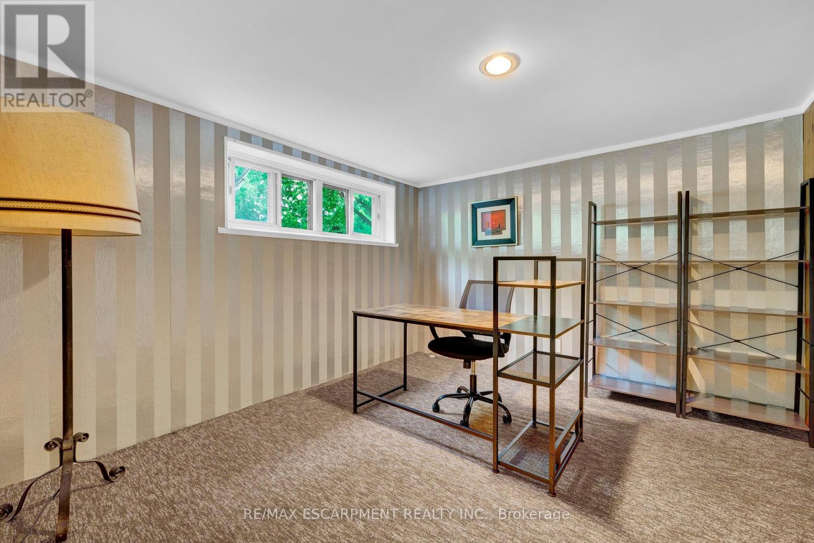 Photo 32 of 237 Albion Avenue, Oakville ON