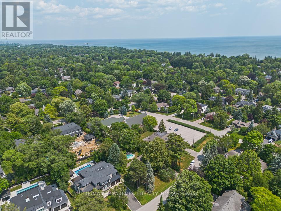 Photo 8 of 237 Albion Avenue, Oakville ON