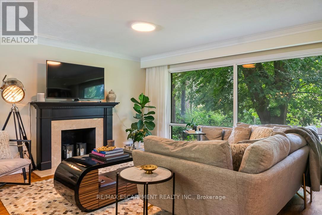 Photo 22 of 237 Albion Avenue, Oakville ON
