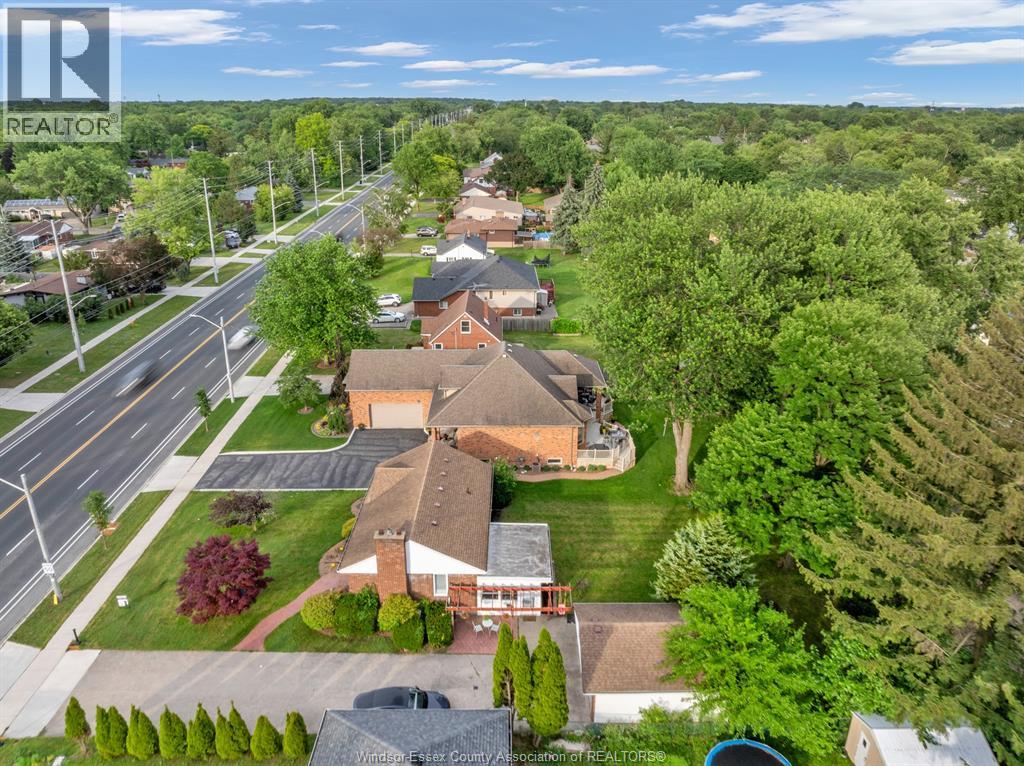 Photo 41 of 1045 Cabana Road West, Windsor ON