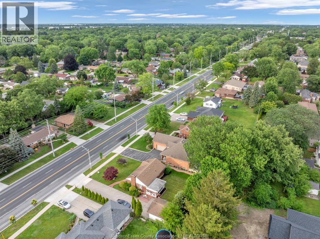 Photo 43 of 1045 Cabana Road West, Windsor ON
