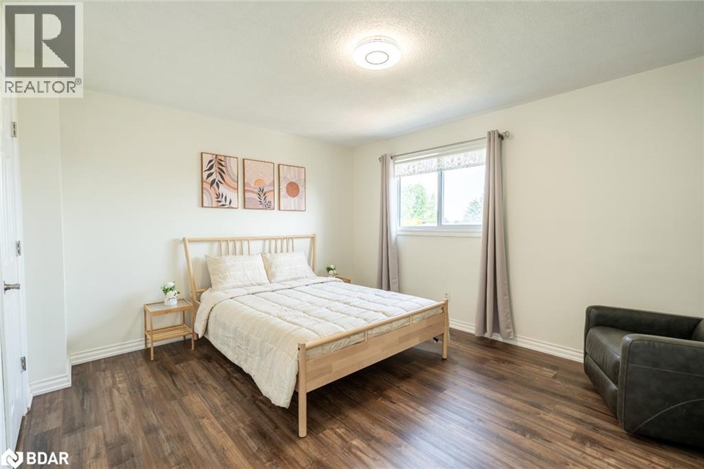 Photo 17 of 12 Cuthbert Street, Barrie ON