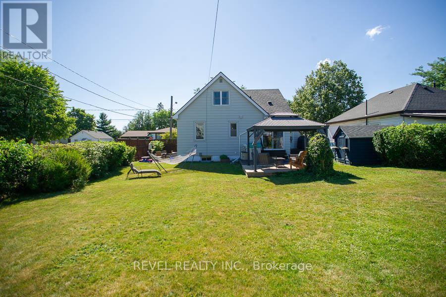 Photo 33 of 24 Hill Avenue, Brantford ON