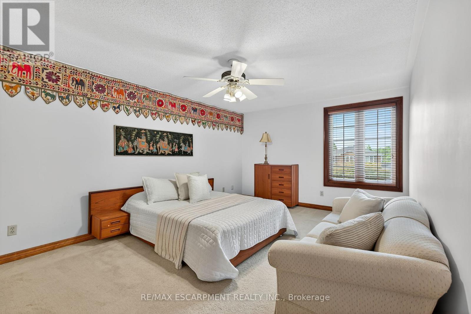 Photo 31 of 64 Summerdale Place, Hamilton ON