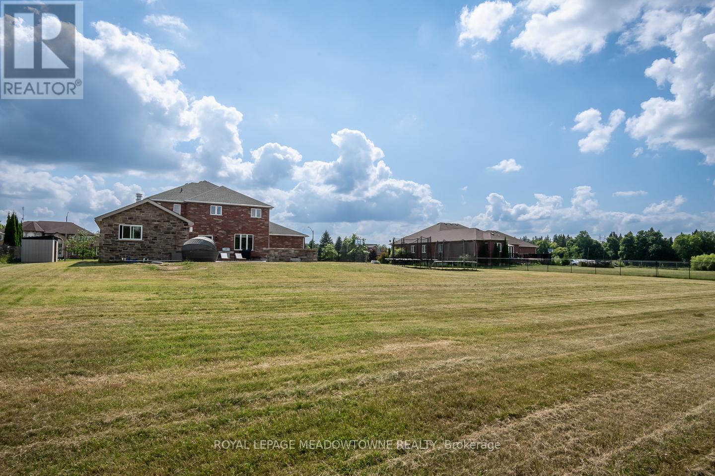 Photo 28 of 63 Stewart Drive, Erin ON