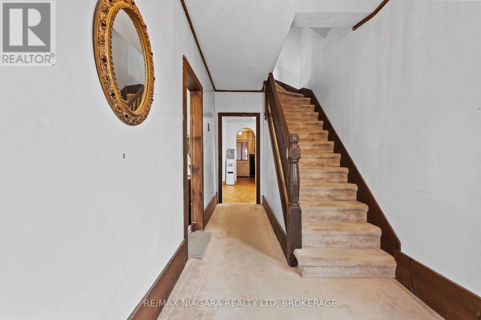 Photo 14 of 44 Park Street, Port Colborne ON