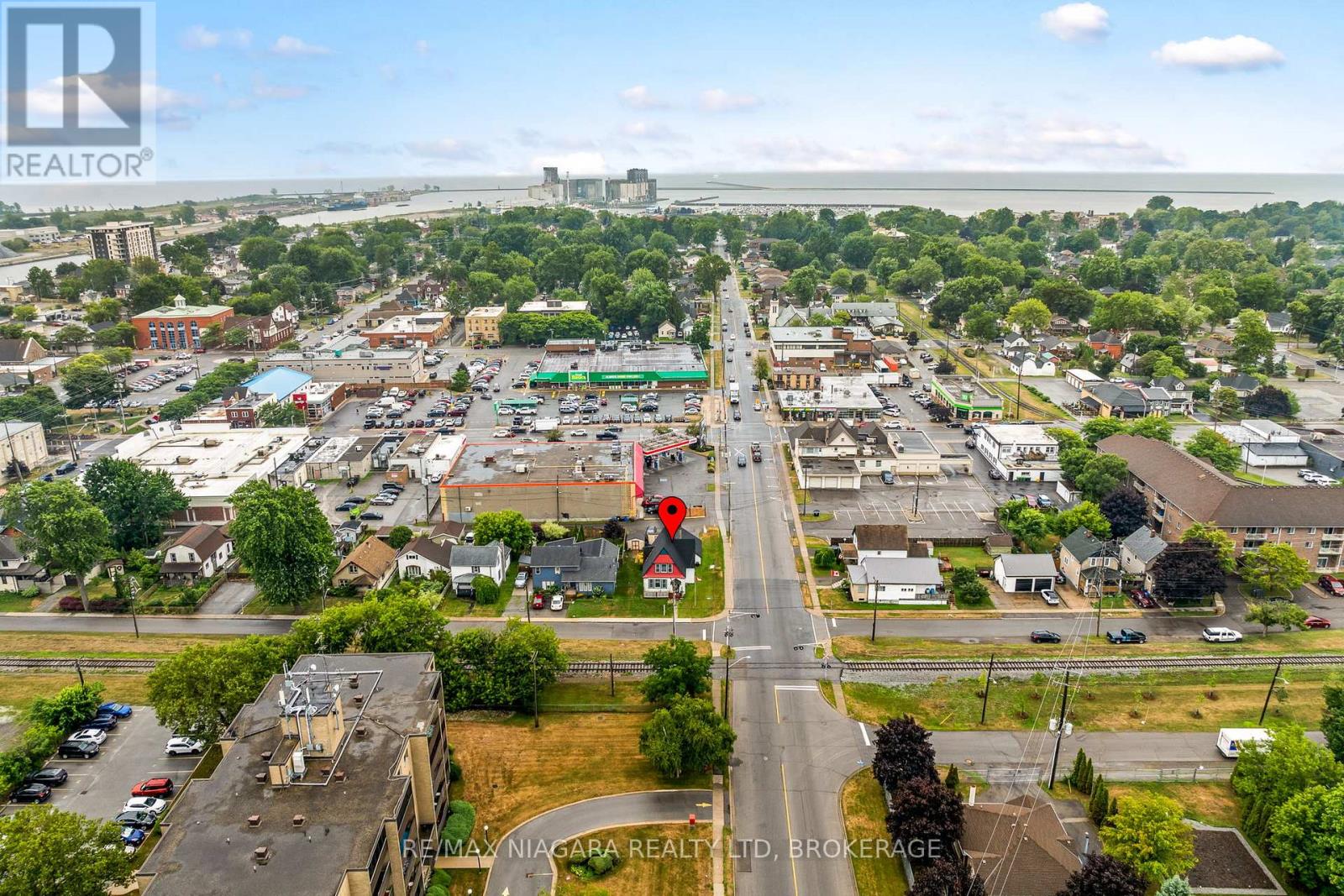 Photo 16 of 44 Park Street, Port Colborne ON