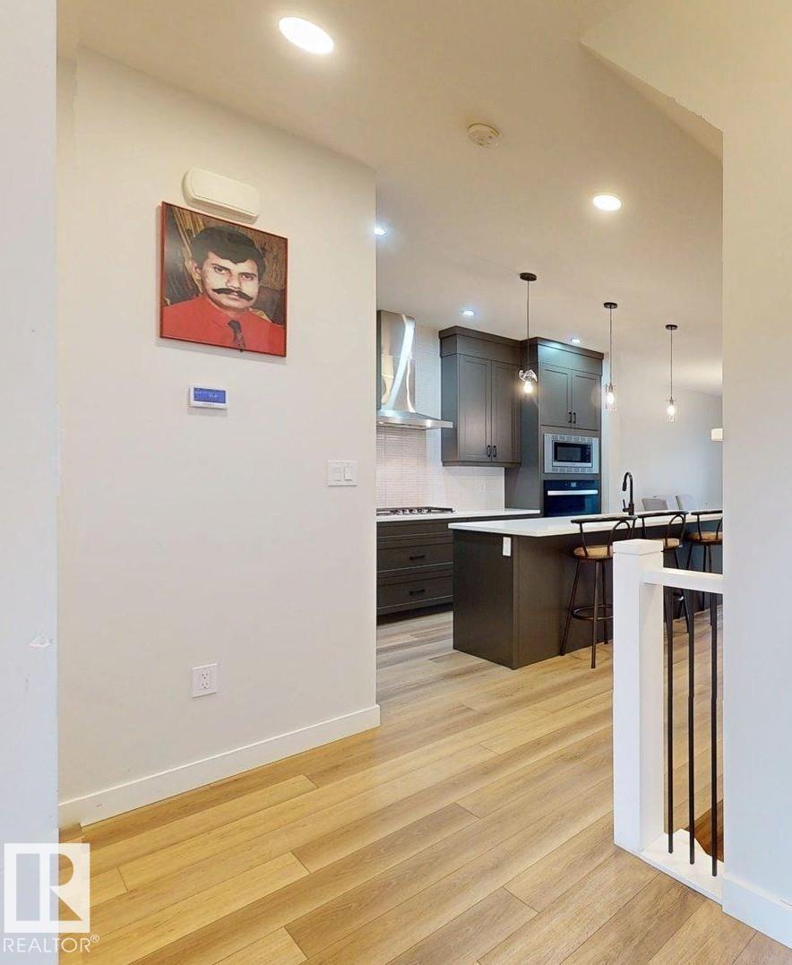 Photo 3 of 1143 Plum Ln Sw, Edmonton AB