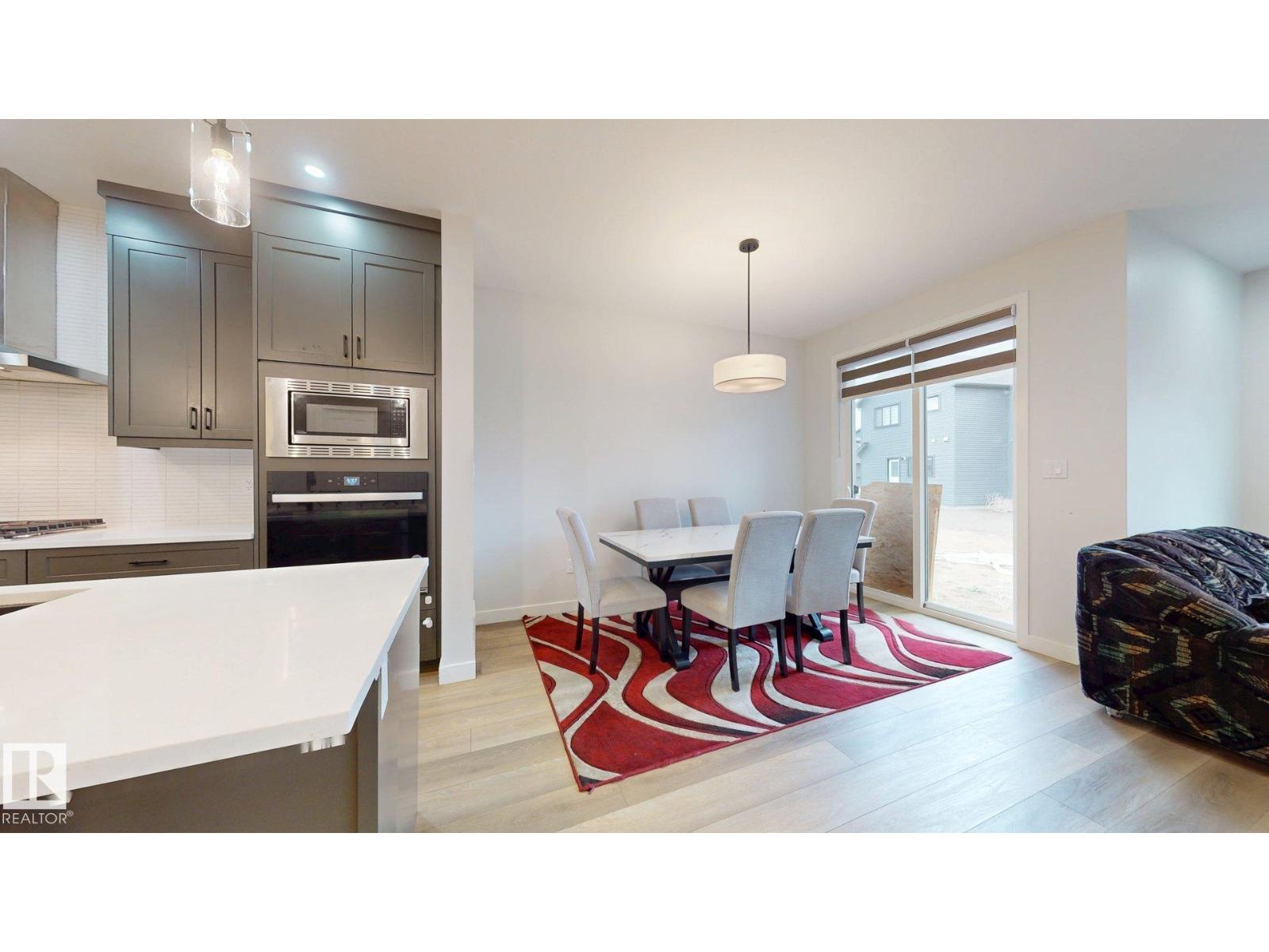 Photo 12 of 1143 Plum Ln Sw, Edmonton AB
