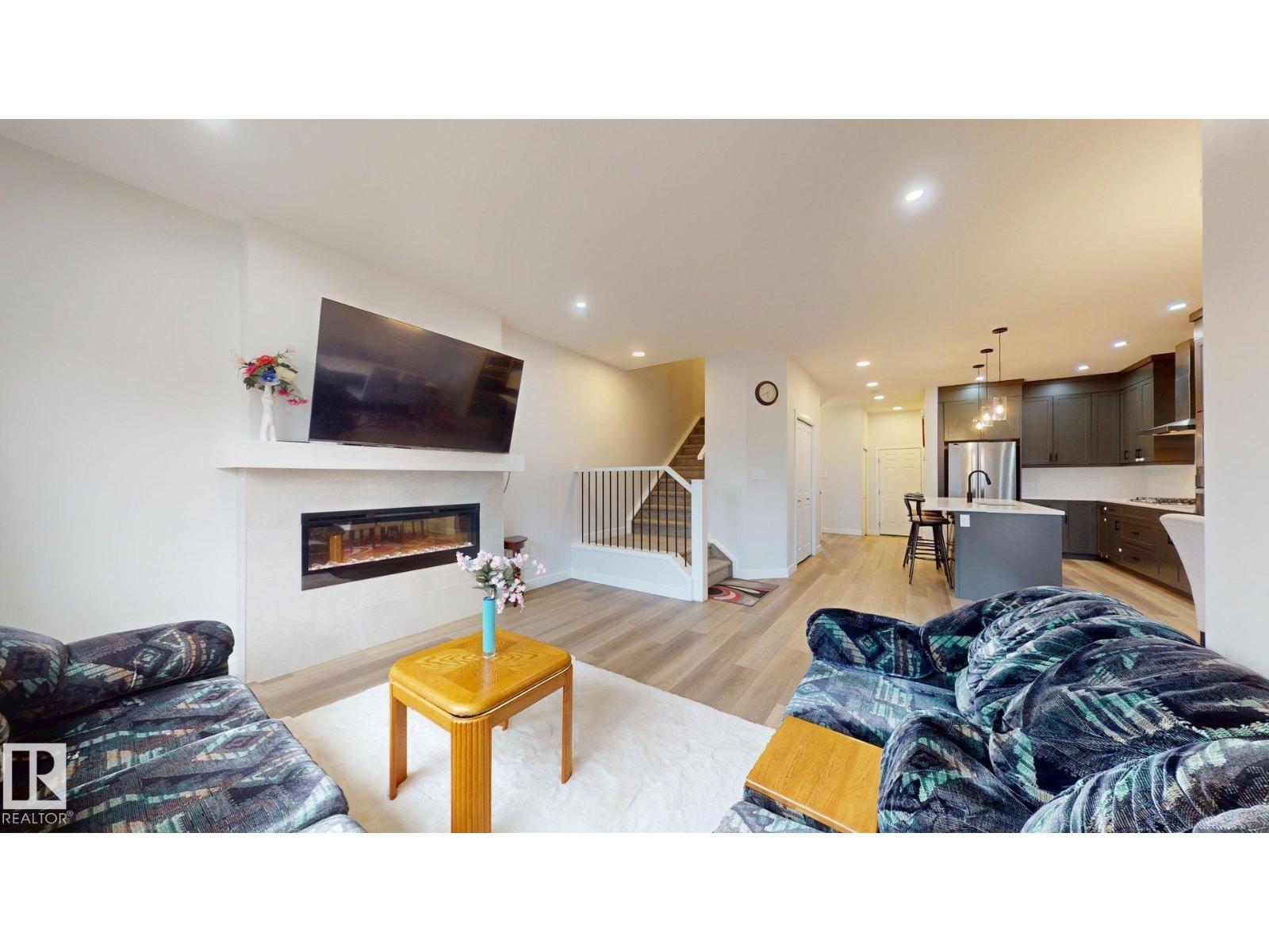Photo 17 of 1143 Plum Ln Sw, Edmonton AB