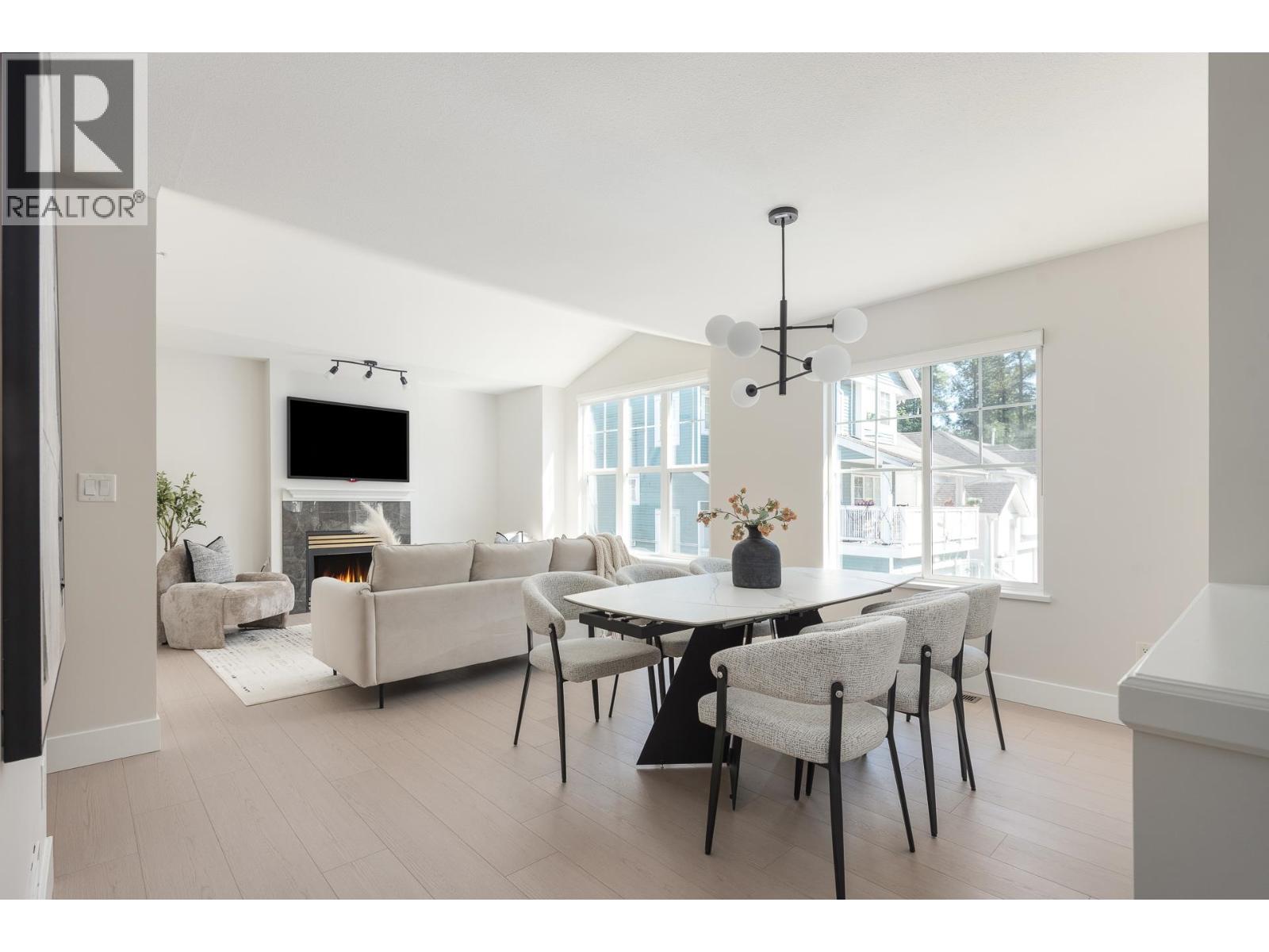 Photo 8 of 230 3000 Riverbend Drive, Coquitlam BC