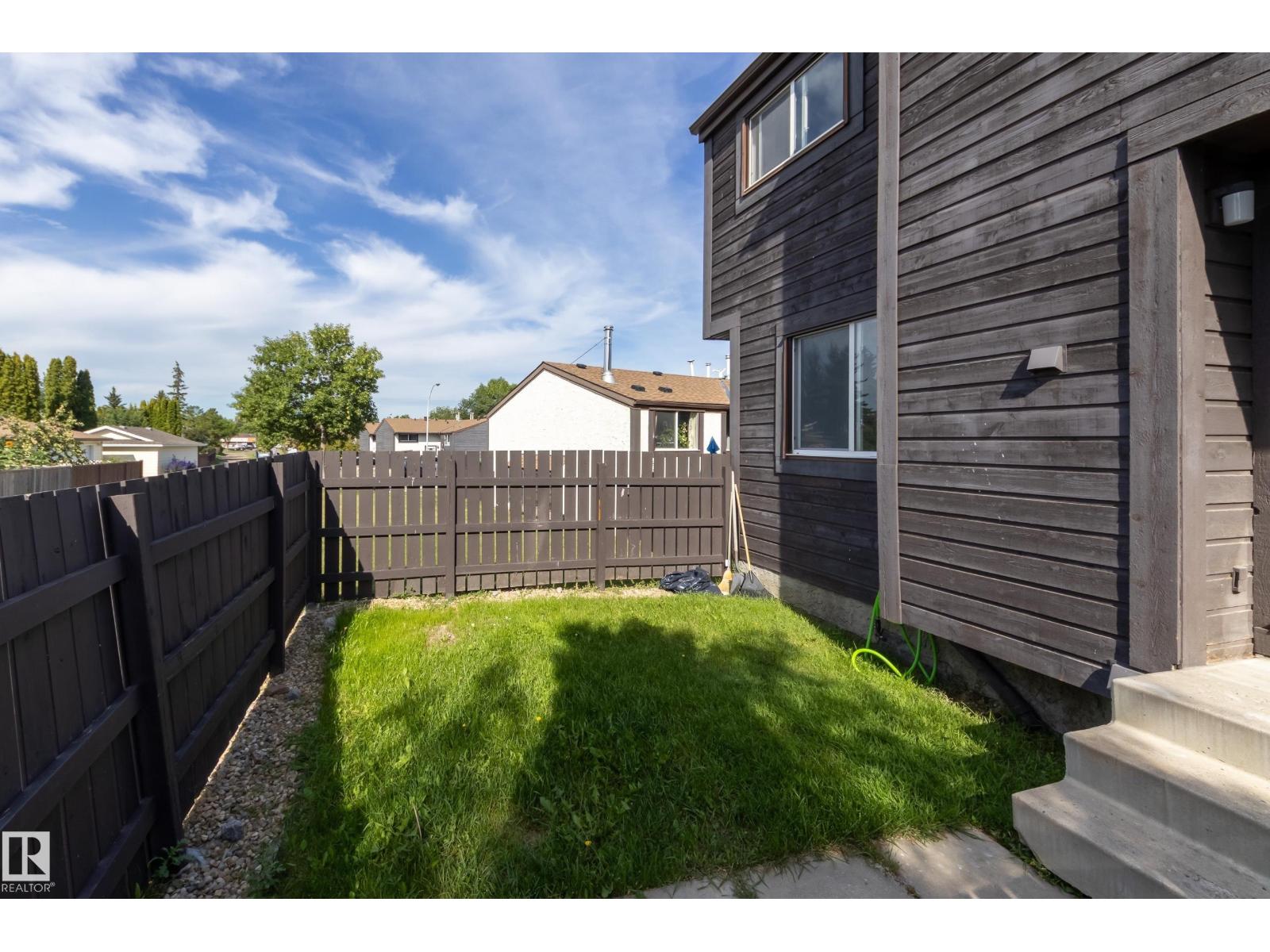 Photo 26 of 1516 A 69 St Nw, Edmonton AB