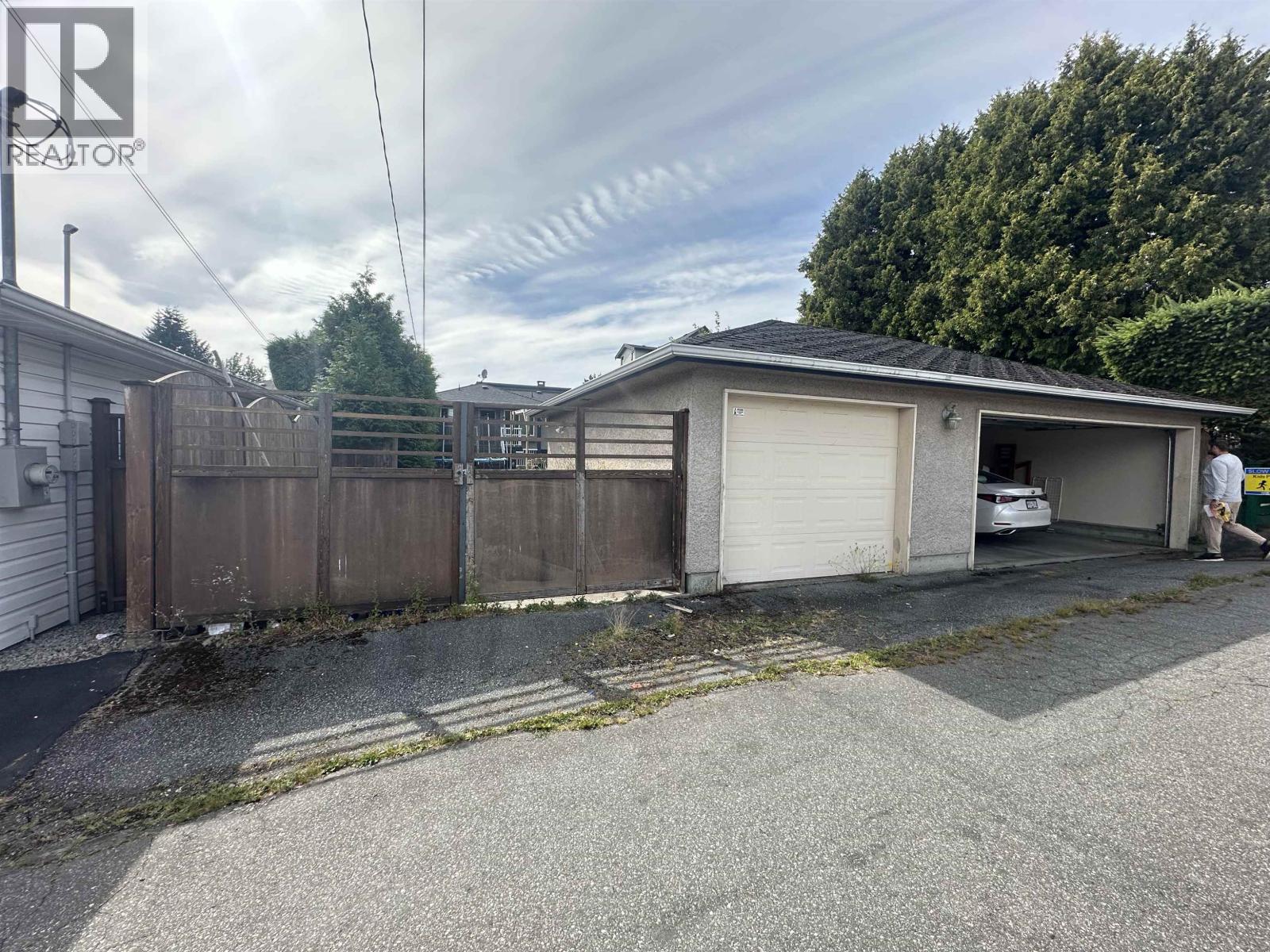 Photo 11 of 8090 Laurel Street, Vancouver BC
