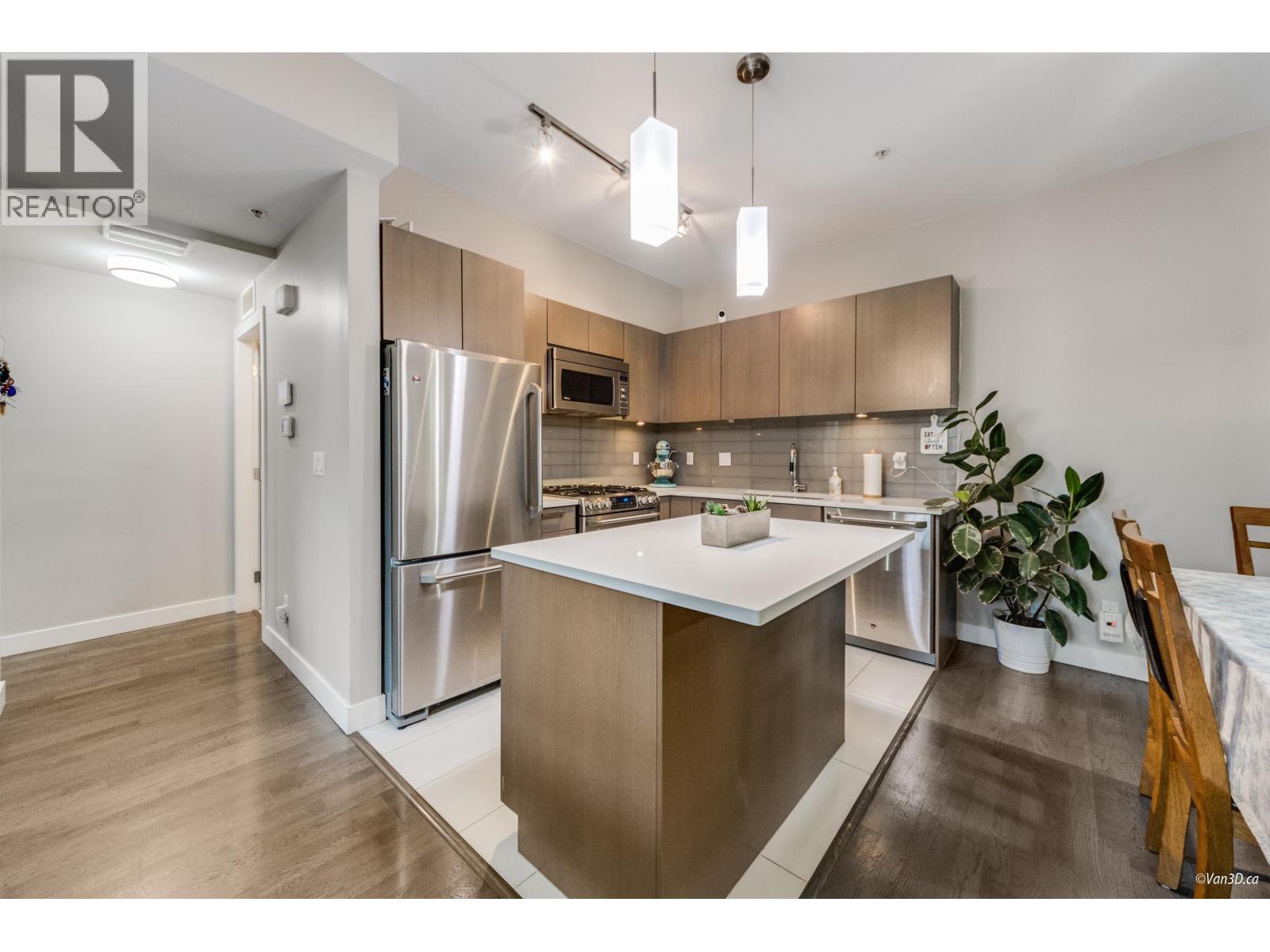Photo 7 of 9 10119 River Drive, Richmond BC