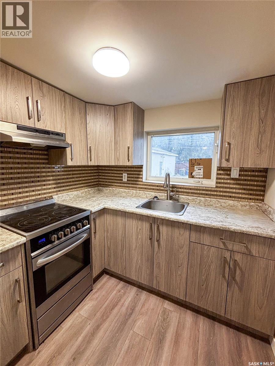Single Family House Bungalow for Sale in  B AVENUE N Saskatoon 