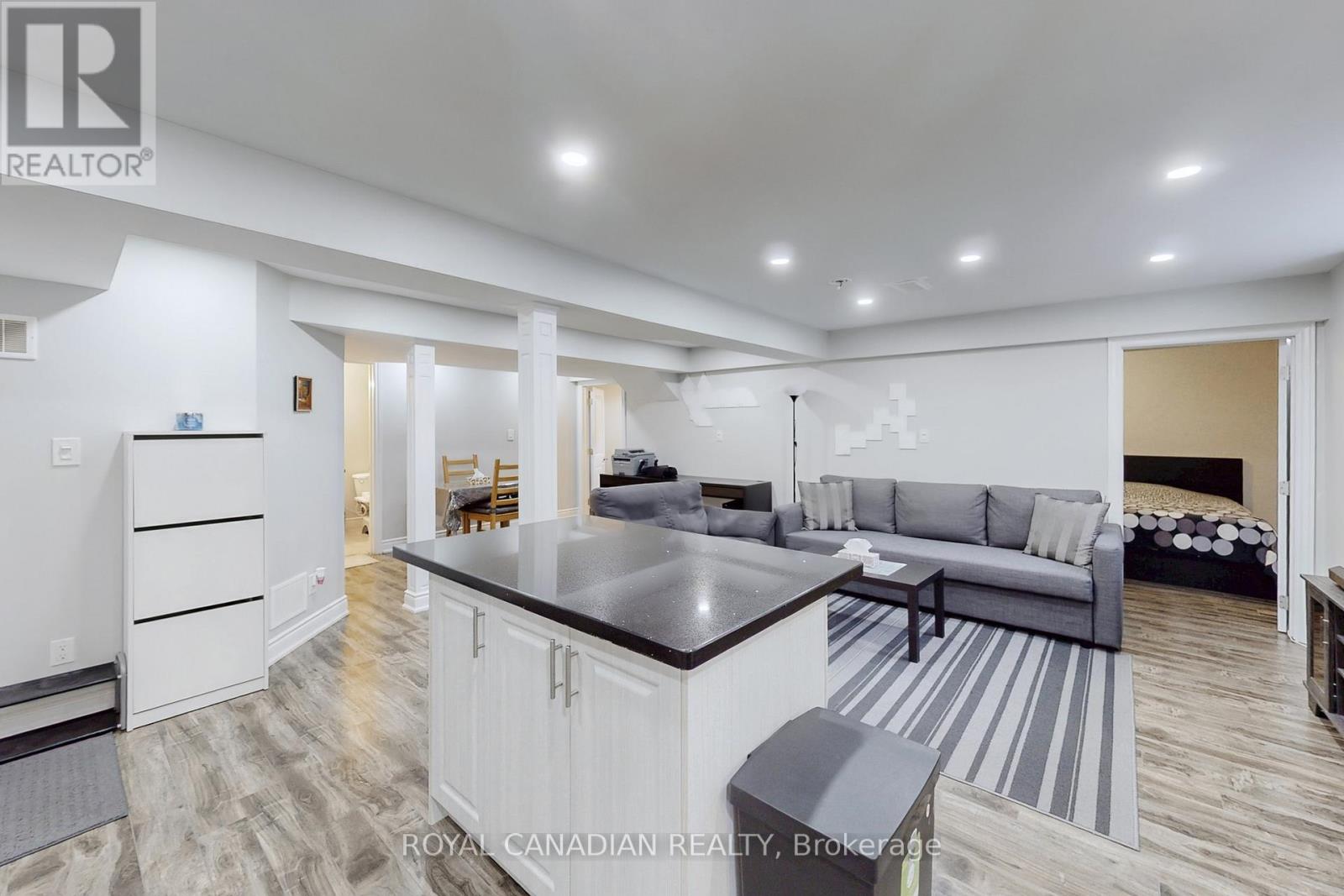 Photo 28 of 5116 Churchill Meadows Boulevard, Mississauga ON