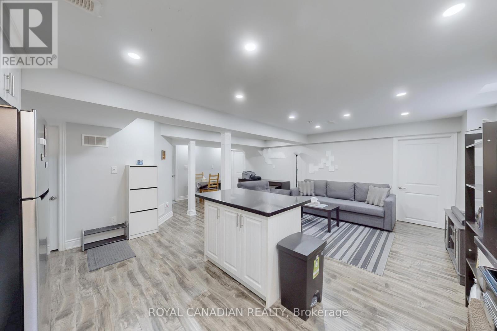 Photo 30 of 5116 Churchill Meadows Boulevard, Mississauga ON
