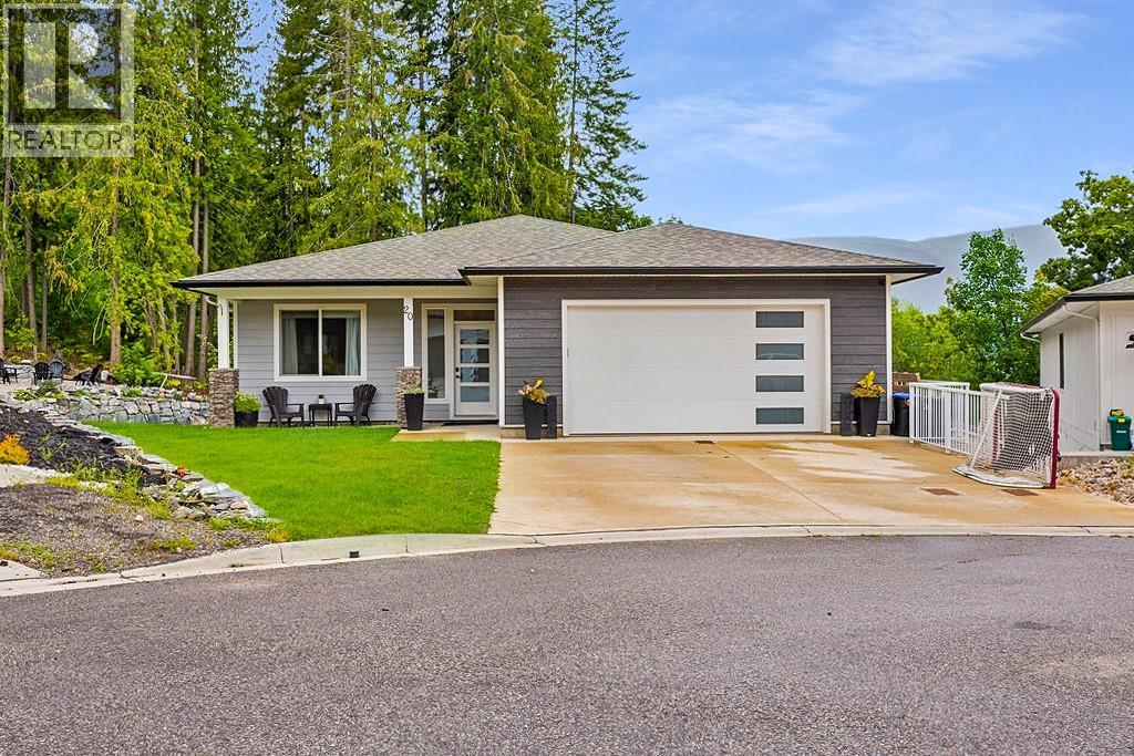  20 15th Avenue Southeast, Salmon Arm