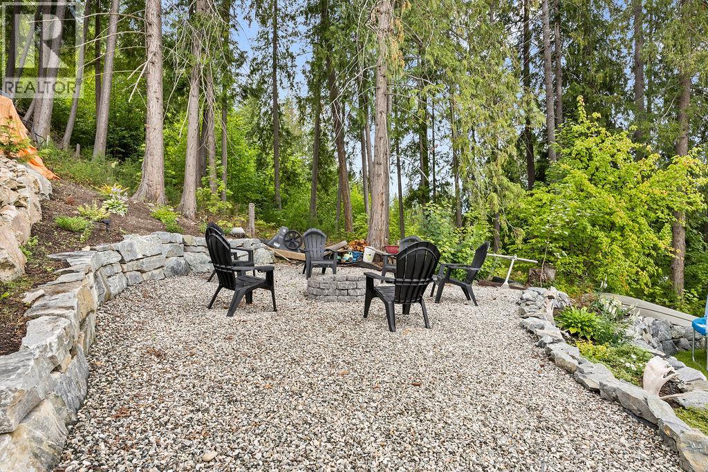 Photo 52 of 20 15th Avenue Se, Salmon Arm BC