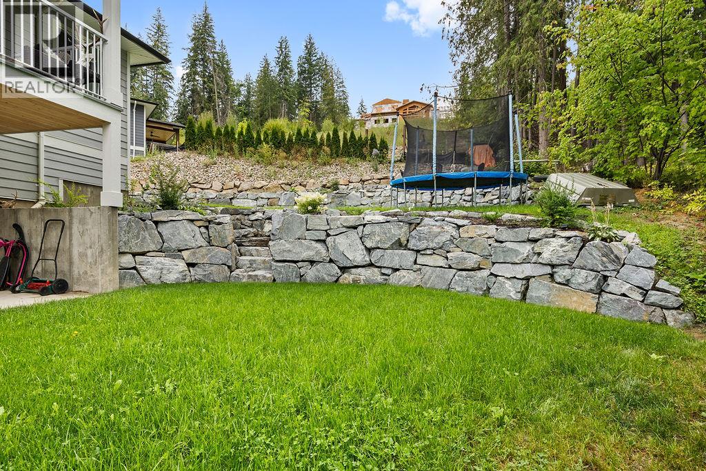 Photo 40 of 20 15th Avenue Se, Salmon Arm BC