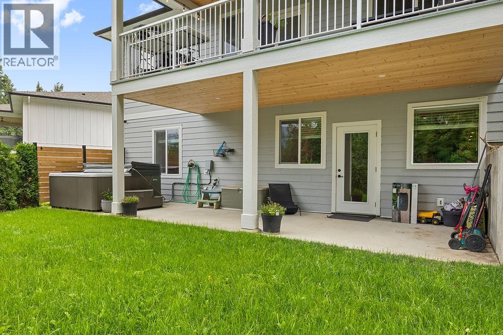 Photo 35 of 20 15th Avenue Se, Salmon Arm BC