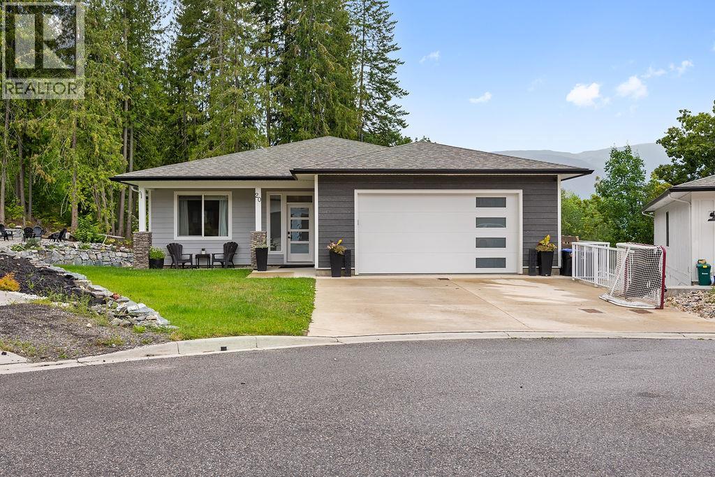 Photo 59 of 20 15th Avenue Se, Salmon Arm BC