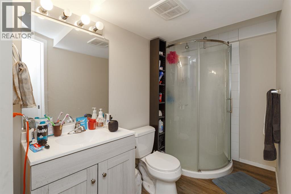 Photo 17 of 2824 Parkdale Boulevard Nw, Calgary AB