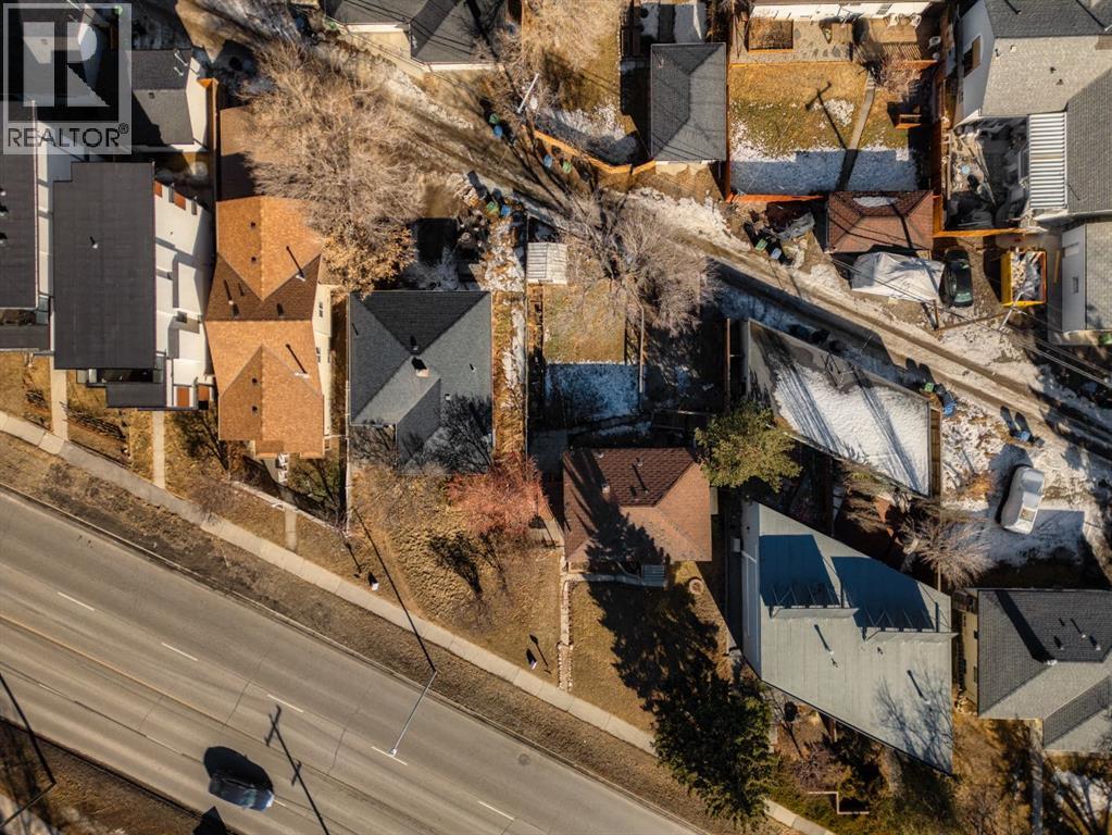 Photo 11 of 2824 Parkdale Boulevard Nw, Calgary AB