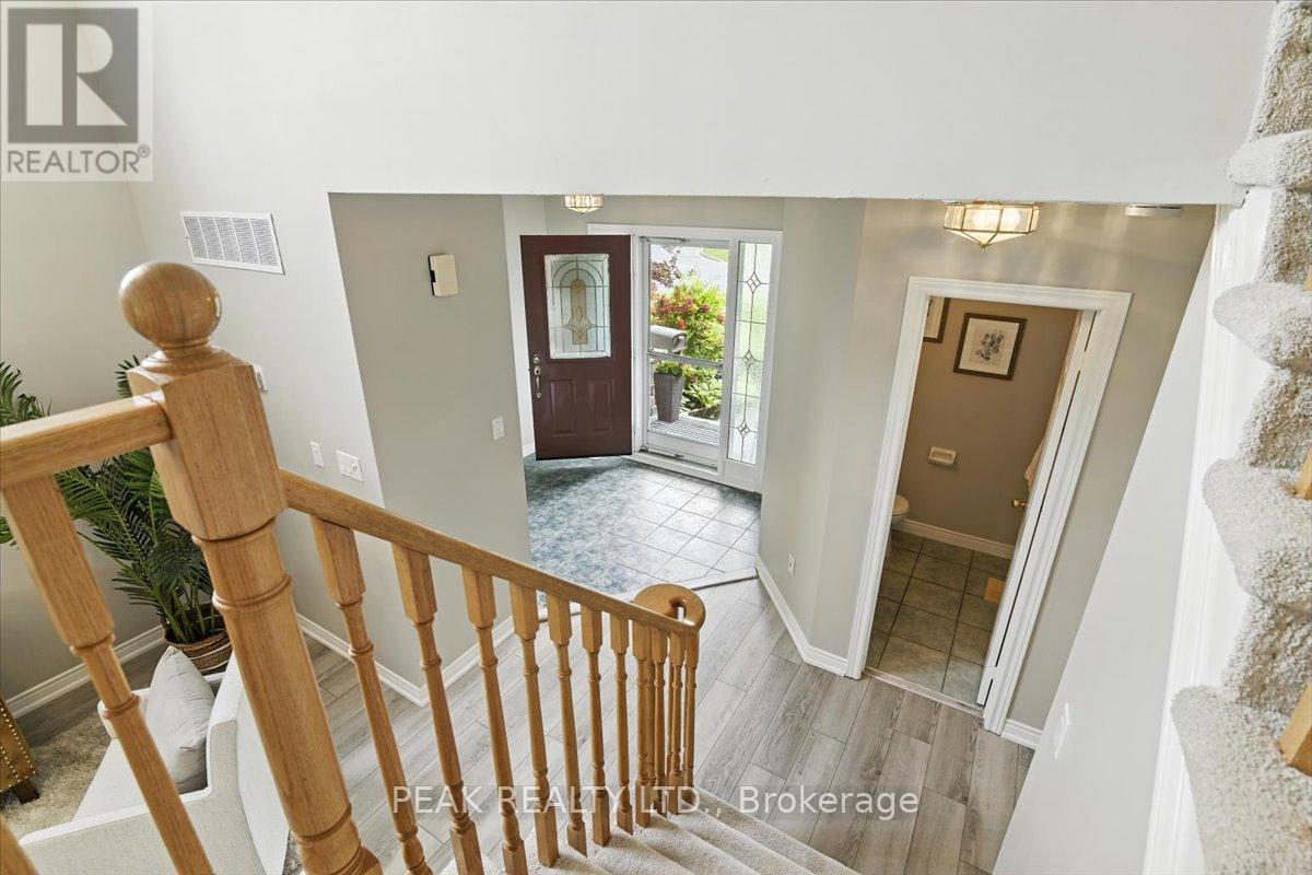 Photo 18 of 2 Granary Lane, Clarington ON