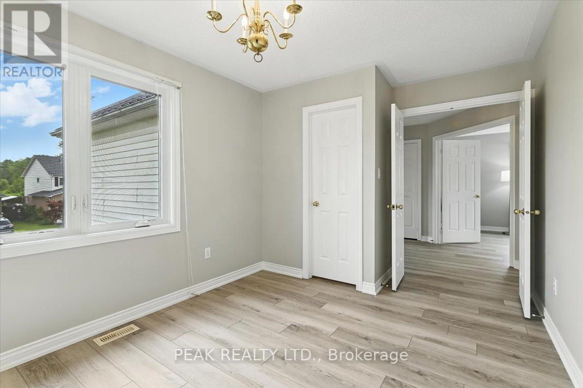 Photo 21 of 2 Granary Lane, Clarington ON