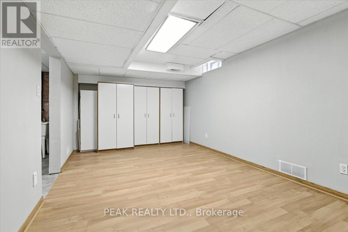Photo 33 of 2 Granary Lane, Clarington ON