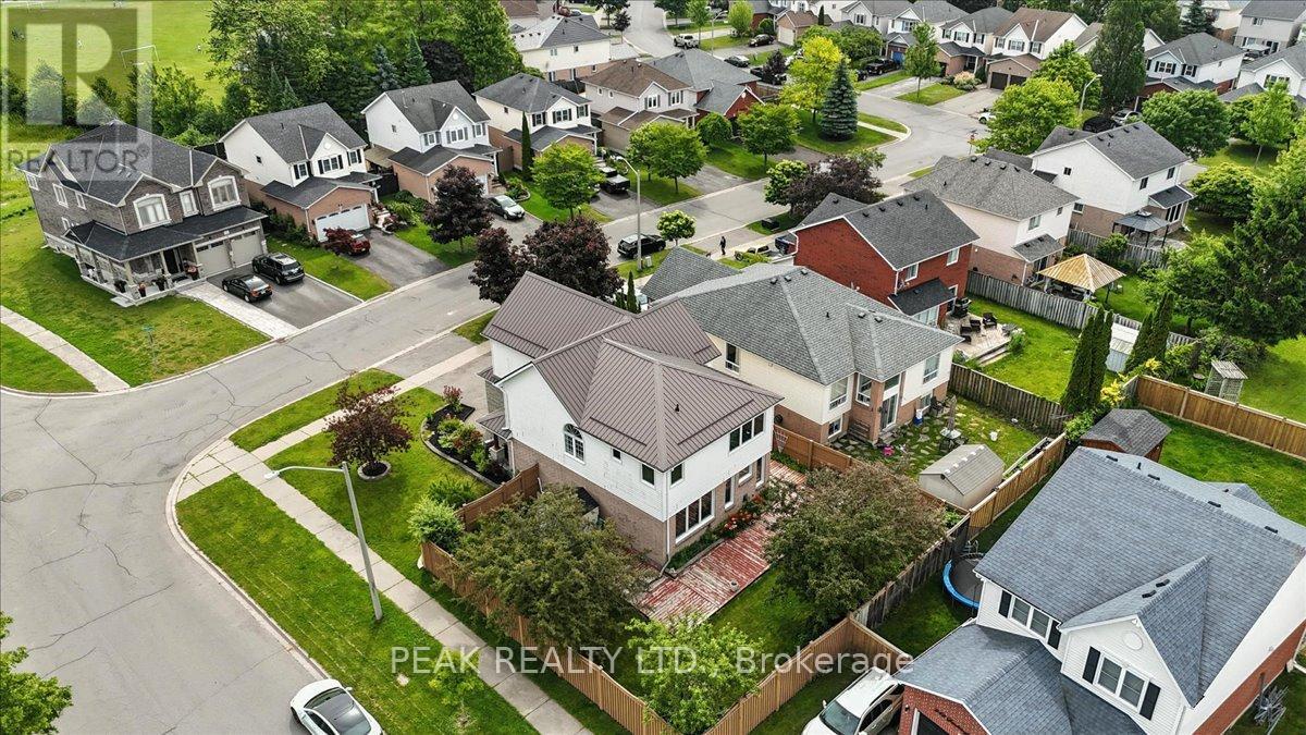 Photo 46 of 2 Granary Lane, Clarington ON