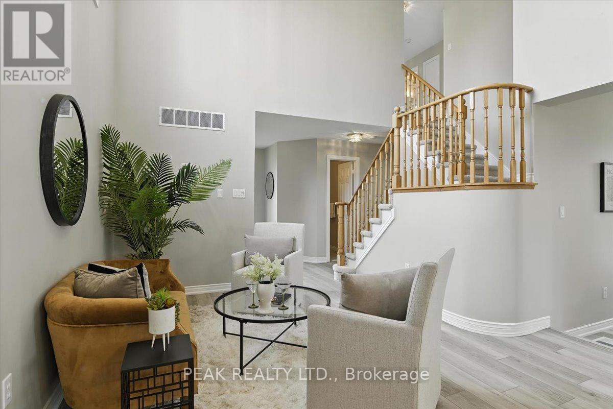 Photo 7 of 2 Granary Lane, Clarington ON