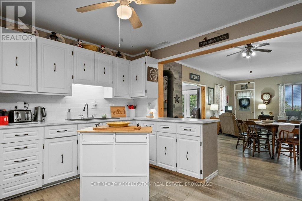 Photo 47 of 250 Perry Road, Greater Napanee ON