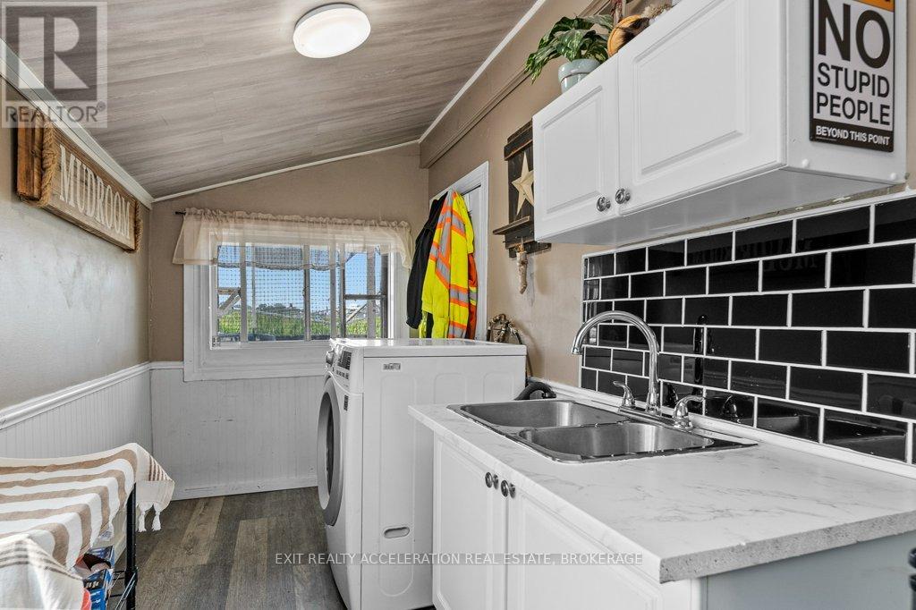 Photo 42 of 250 Perry Road, Greater Napanee ON