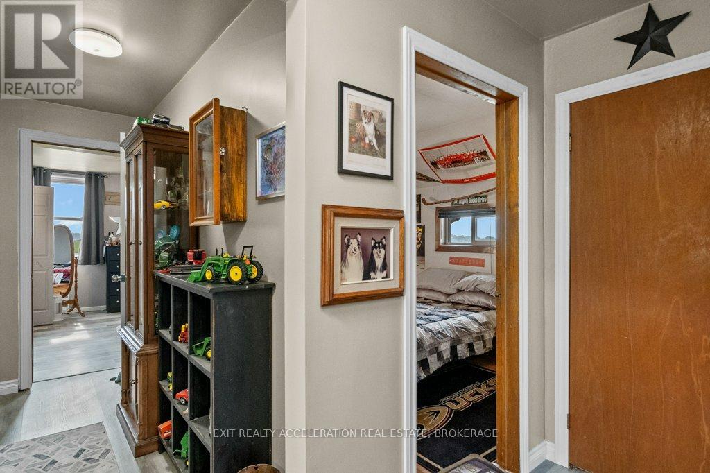 Photo 11 of 250 Perry Road, Greater Napanee ON